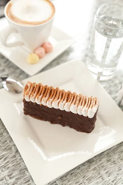 Piece Chocolate Whipped Cream Cake — Stock Photo, Image