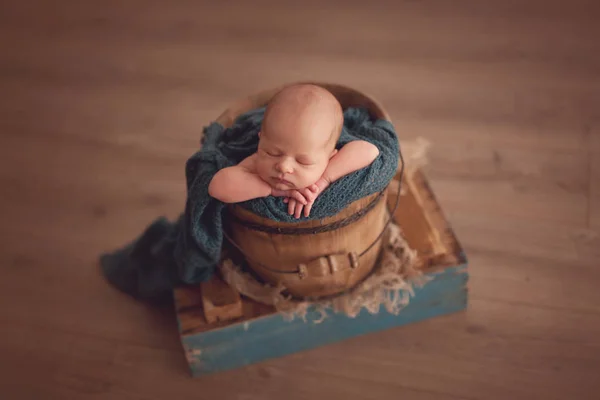 Μικρό Κοιμισμένα Νεογέννητο Αγοράκι — Φωτογραφία Αρχείου