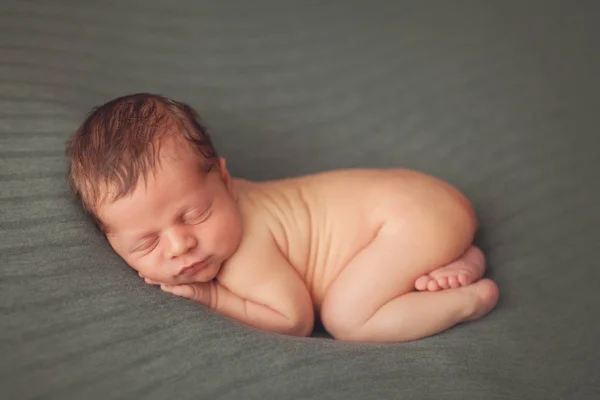 Schattig Pasgeboren Baby Jongen — Stockfoto