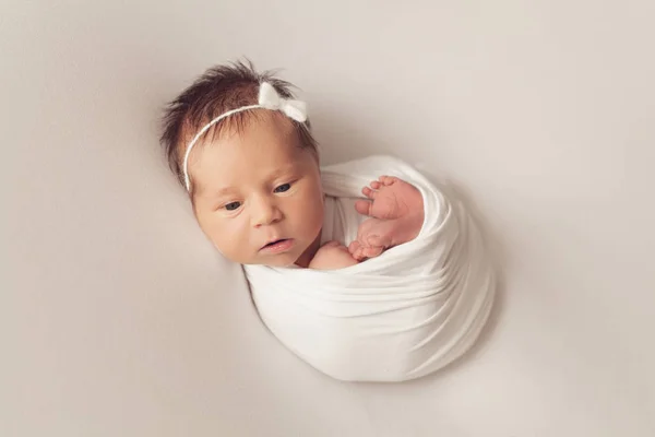 Schattig Pasgeboren Dag Oude Baby Meisje — Stockfoto