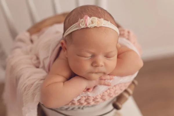 Adorável Bebê Recém Nascido Menina — Fotografia de Stock