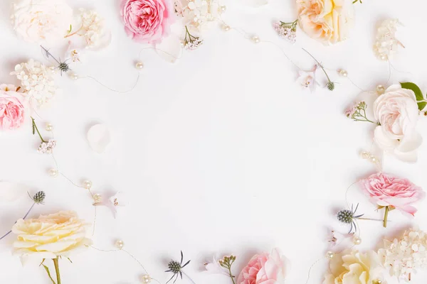 Arka plan için yumuşak tarzında tatlı renk kumaş gül