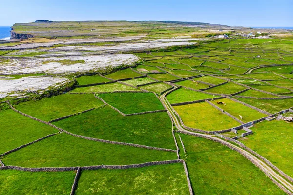 Letecký Pohled Ostrově Inishmore Zálivu Galway Irsko — Stock fotografie