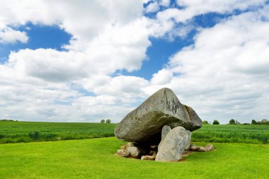 Burren, County Clare, İrlanda Poulnabrone dolmen