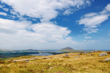 Connemara Milli Parkı, Diamond Hill, County Galway, İrlanda'nın uzak görünümü