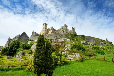Castle of Kings ve St Patricks Rock Cashel, County Tipperary