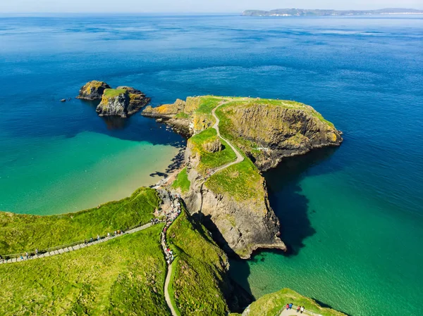 Vista Aérea Carrick Rede Puente Cuerda Cerca Ballintoy Condado Antrim — Foto de Stock