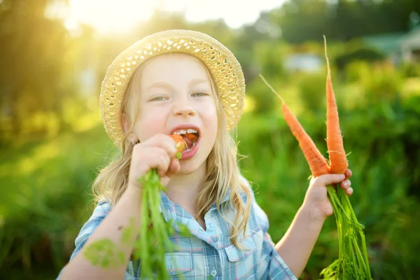 Cute Little Girl Wearing Straw Hat Holding Bunch Fresh Organic — Stock Photo, Image