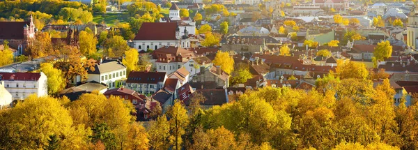 Wunderschönes Herbstpanorama Der Altstadt Von Vilnius Aufgenommen Vom Gediminas Hügel — Stockfoto