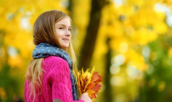 Cute Little Girl Having Fun Beautiful Autumn Day Happy Child — Stock Photo, Image