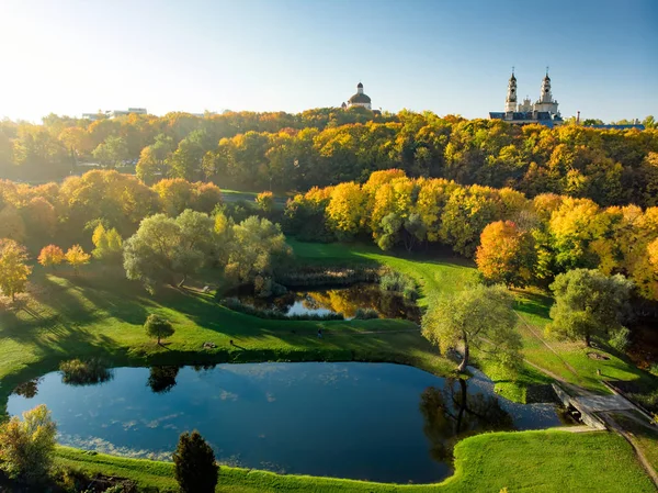 Vilnius Cityscape Hava Görünümünü Subaciaus Bakış Açısından Sonbahar Günbatımı Vurdu — Stok fotoğraf