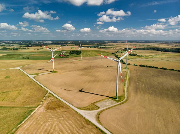 Vista Aérea Las Turbinas Eólicas Que Generan Energía Lituania — Foto de Stock