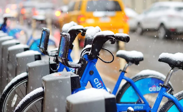 Nueva York Marzo 2015 Fila Bicicletas Alquiler Ciudad Estación Atraque — Foto de Stock