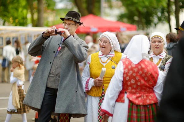 Vilnius Lithuania July 2014 Participants Lithuania Song Festival Massive Traditional — Stock Photo, Image