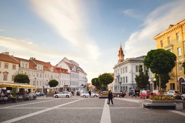 立陶宛维尔纽斯 2018年5月6日 市政厅广场 维尔纽斯老城区最古老的广场之一 — 图库照片