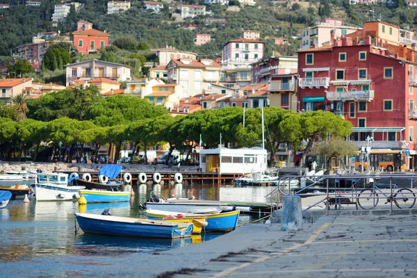 Small yachts and fishing boats in marina of Lerici town, a part of the Italian Riviera, Italy. — Stock Photo, Image