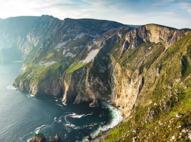 Slieve Ligi, İrlanda'nın en yüksek deniz kayalıkları, bu muhteşem costal sürüş güzergahı boyunca güney batı Donegal bulunan. Wild Atlantic Way rotası, Co Donegal, İrlanda.
