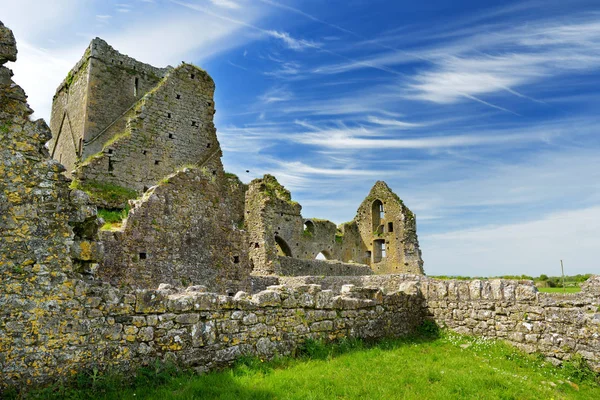 Hore Abbey, Cashel Kayası yakınlarındaki yıkık Sarnıç manastırı, İrlanda — Stok fotoğraf