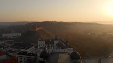 Vilnius Katedral Meydanı'nın havadan sabah manzarası