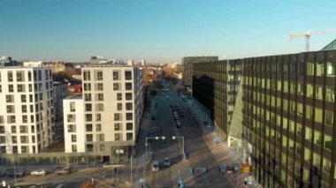 Sonbahar sezonunda Vilnius modern şehir sokak havadan görünümü