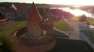 Kaunas Town Square hava görünümü Old Town, Kaunas, Litvanya güneşli yaz akşamı.