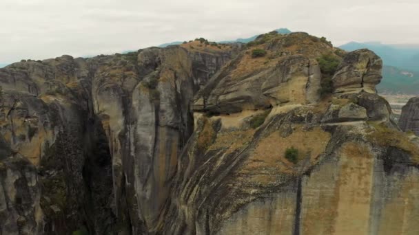 Impressionante vista aerea panoramica della famosa valle Meteora — Video Stock