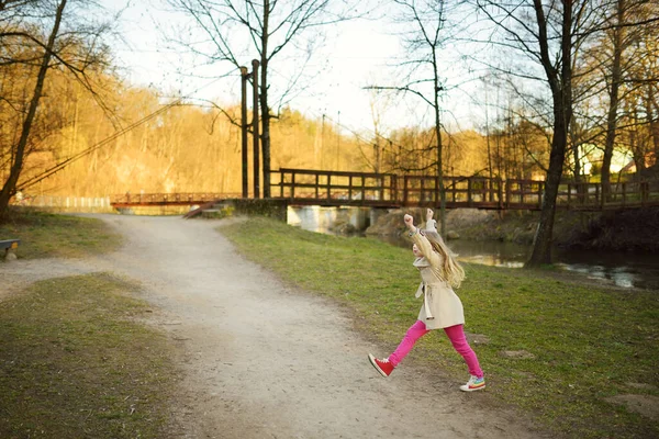 Cute Young Girl Having Fun Beautiful Sunny Spring Day Active — Stock Photo, Image