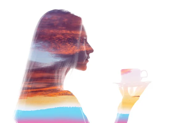 一个年轻的漂亮女人与一杯咖啡在prof的肖像 — 图库照片