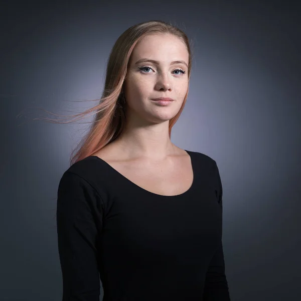 Portrait Young Woman Freckles Her Face Light Hair Developing Wind — Stock Photo, Image