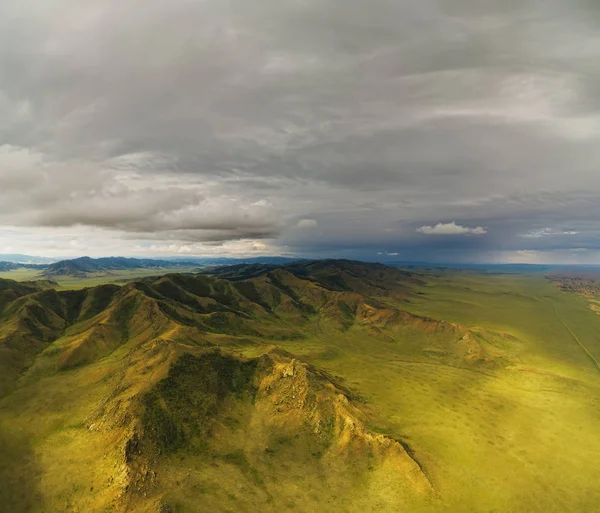 Vista Aérea Panorámica Los Paisajes Naturales Montaña Mongolia Cerca — Foto de Stock