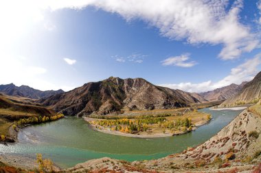 Chuya ve Katun nehirleri Altai, Sibirya, Rusya