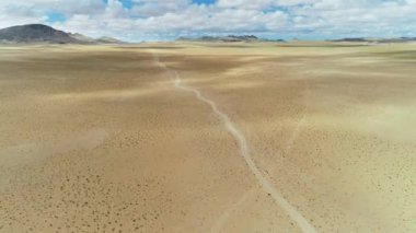 Gobi çölündeki kum tepelerinin görüntüleri. Moğolistan, Asya