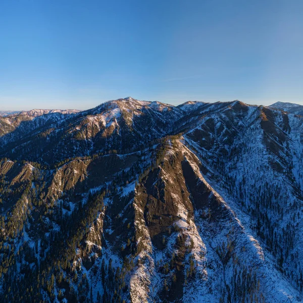 Pano aéreo de montaña de invierno . — Foto de Stock