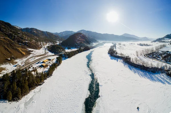 Pano aéreo de invierno río mointain — Foto de Stock