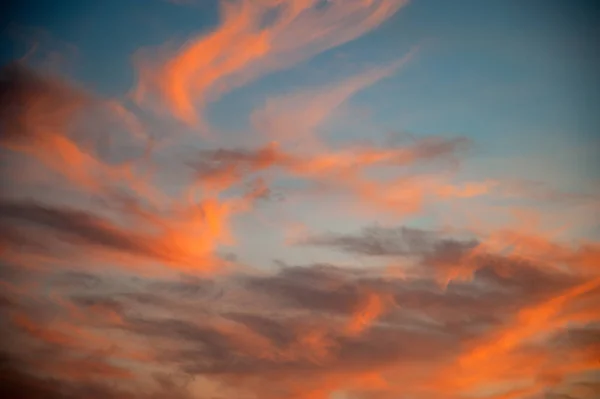 Cielo Brillante Puesta Sol Con Nubes —  Fotos de Stock