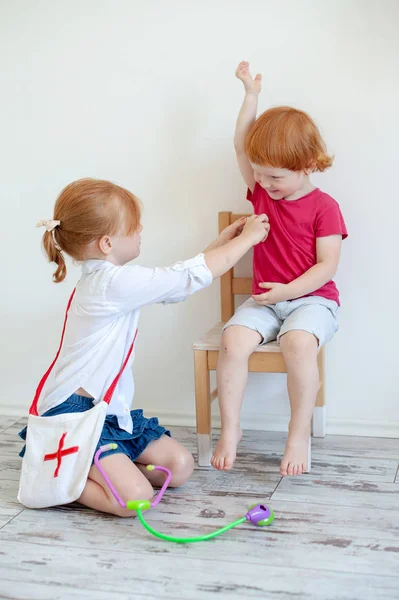 Děti Hrají Lékař Pacient — Stock fotografie