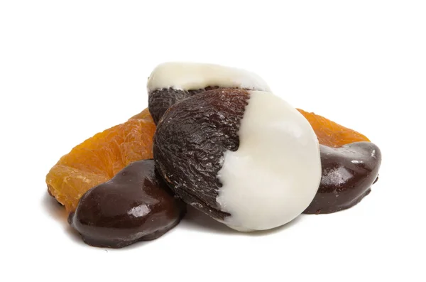 Frutos Secos Chocolate Aislados Sobre Fondo Blanco — Foto de Stock