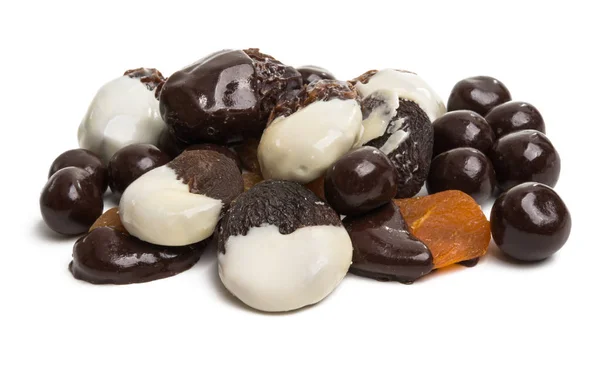 Frutos Secos Chocolate Aislados Sobre Fondo Blanco — Foto de Stock