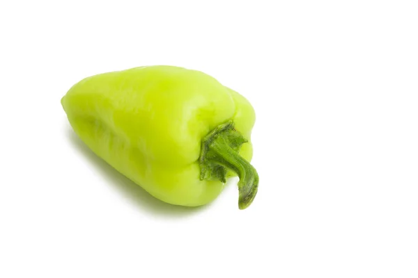 Pimiento Verde Aislado Sobre Fondo Blanco —  Fotos de Stock