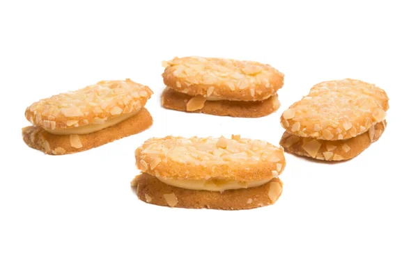 Galletas Almendras Con Crema Aislada Sobre Fondo Blanco —  Fotos de Stock