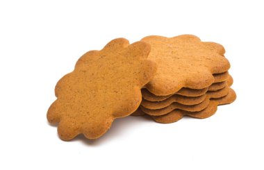 Beyaz arkaplanda izole edilmiş zencefilli ekmek