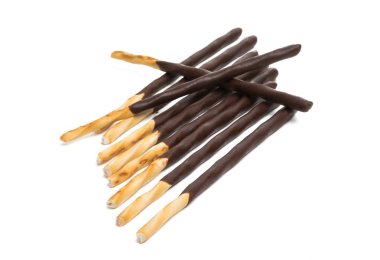 Beyaz bir arka plan üzerinde çikolata sır ile sopa