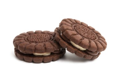 Beyaz arka plan üzerinde izole Kremalı Bisküviler sandviç