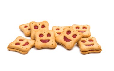 Beyaz arka plan üzerinde izole reçelli kurabiye