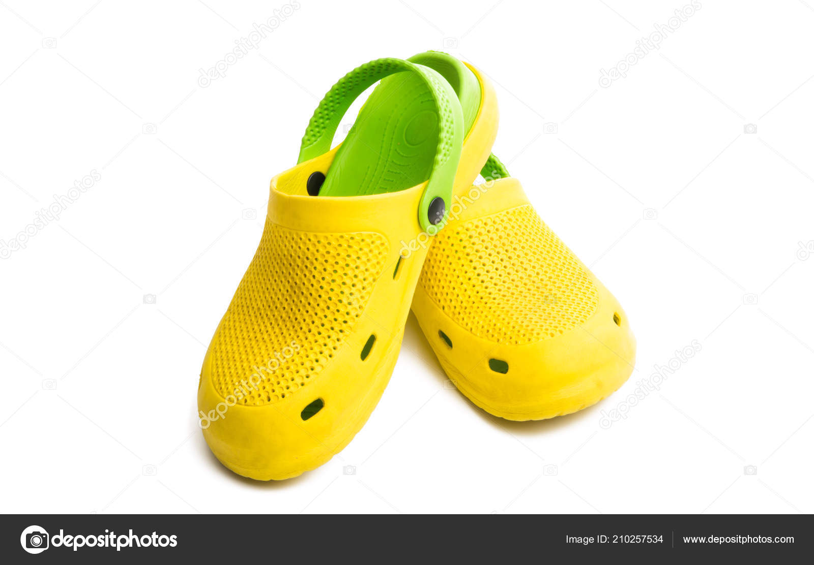 crocs stock