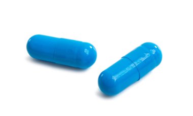 Beyaz arka plan üzerinde izole mavi kapsül