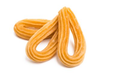 Beyaz arka plan üzerinde izole kızarmış pasta