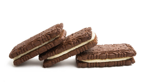 сэндвич печенье изолированы на белом фоне
