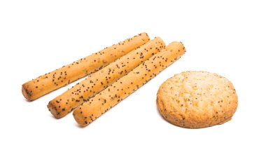 haşhaş tohumu beyaz arka plan üzerinde izole sopalarla