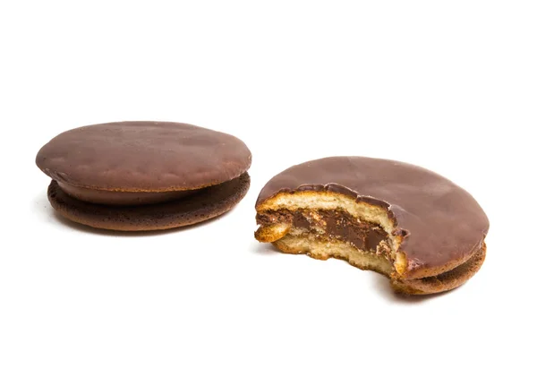 Biscuits Doubles Chocolat Isolés Sur Fond Blanc — Photo